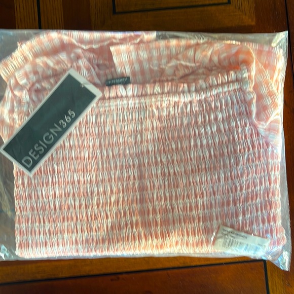 NWT DESIGN365 PINK GINHAM SMOCKED TOP SIZE MEDIUM - Picture 5 of 7